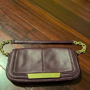 leather purse that is no longer in stock. barely used